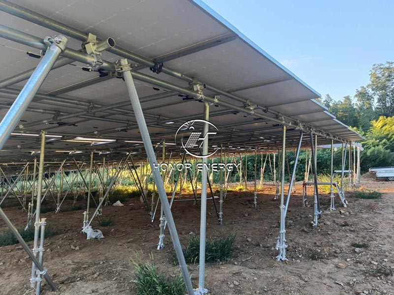 Pourquoi choisir un support solaire en acier solaire pour vos projets solaires?