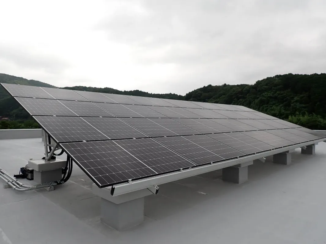 Des supports solaires pour les projets photovoltaïques tropicaux de Malaisie