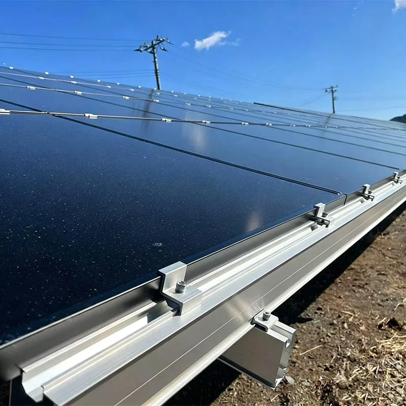 Support au sol en aluminium solaire sur pieux vissés